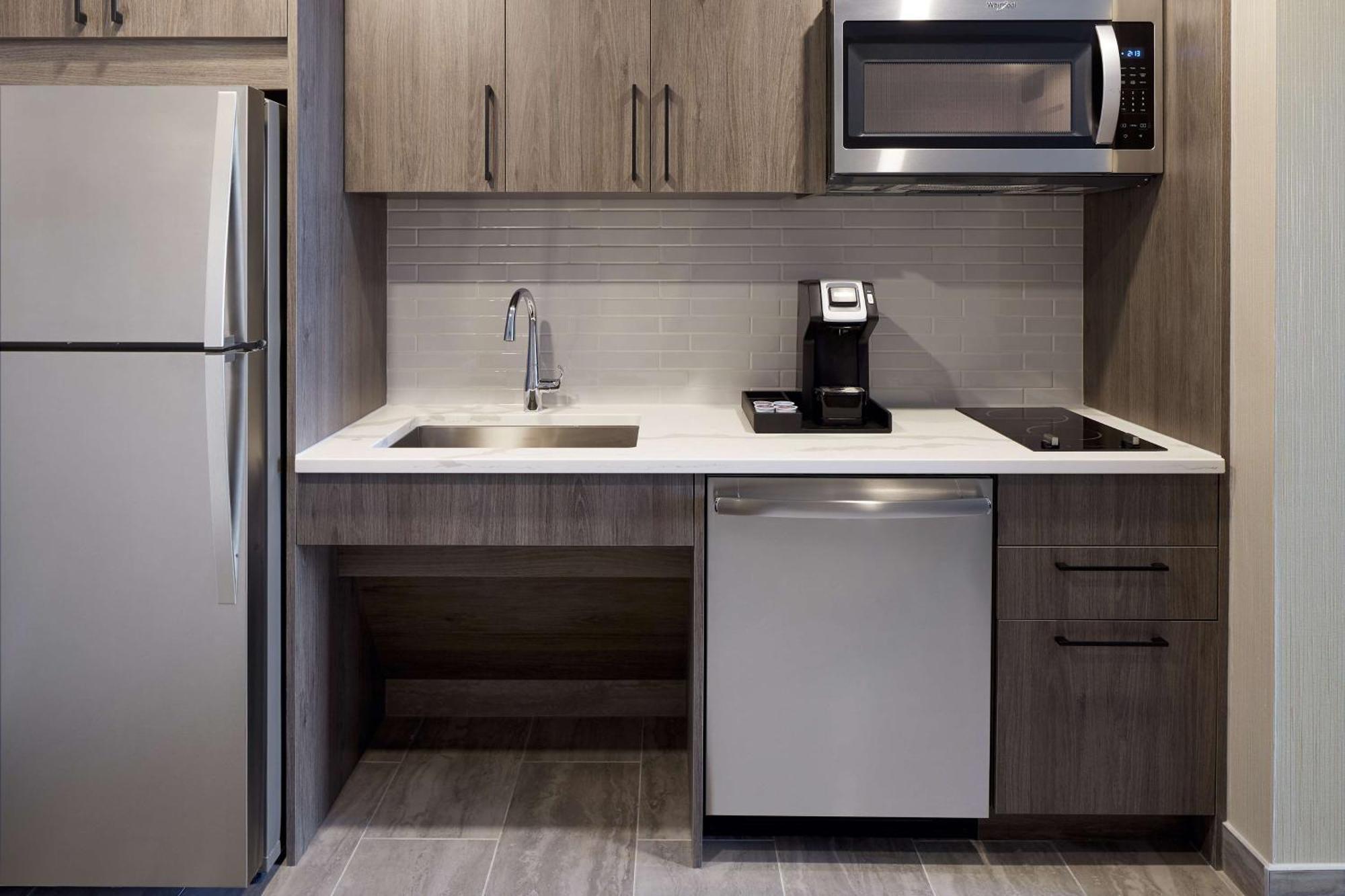 Hotel Homewood By Hilton Midtown